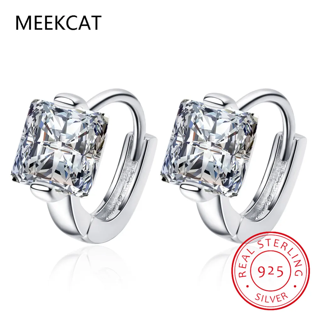 Серебро 925 пробы пройденный тест на бриллианты всего 2 карата цвет D сверкающий