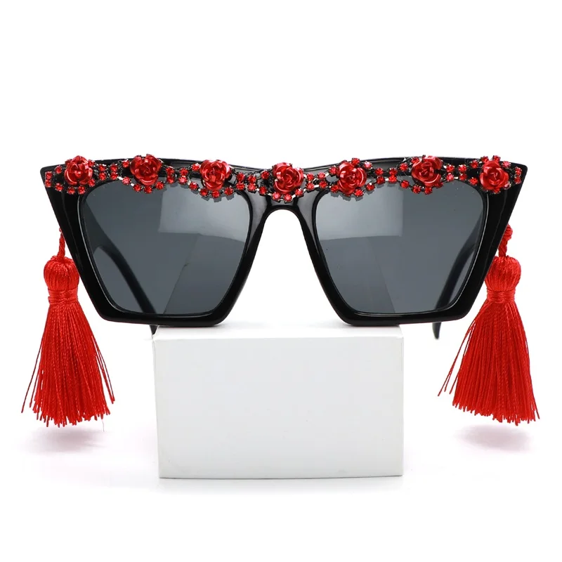 

Fashion Sunglasses Women Exquisite Small Red Rose Rhinestone Trim Spectacle Frame Red Sling UV400 Protection Decoration Glasses