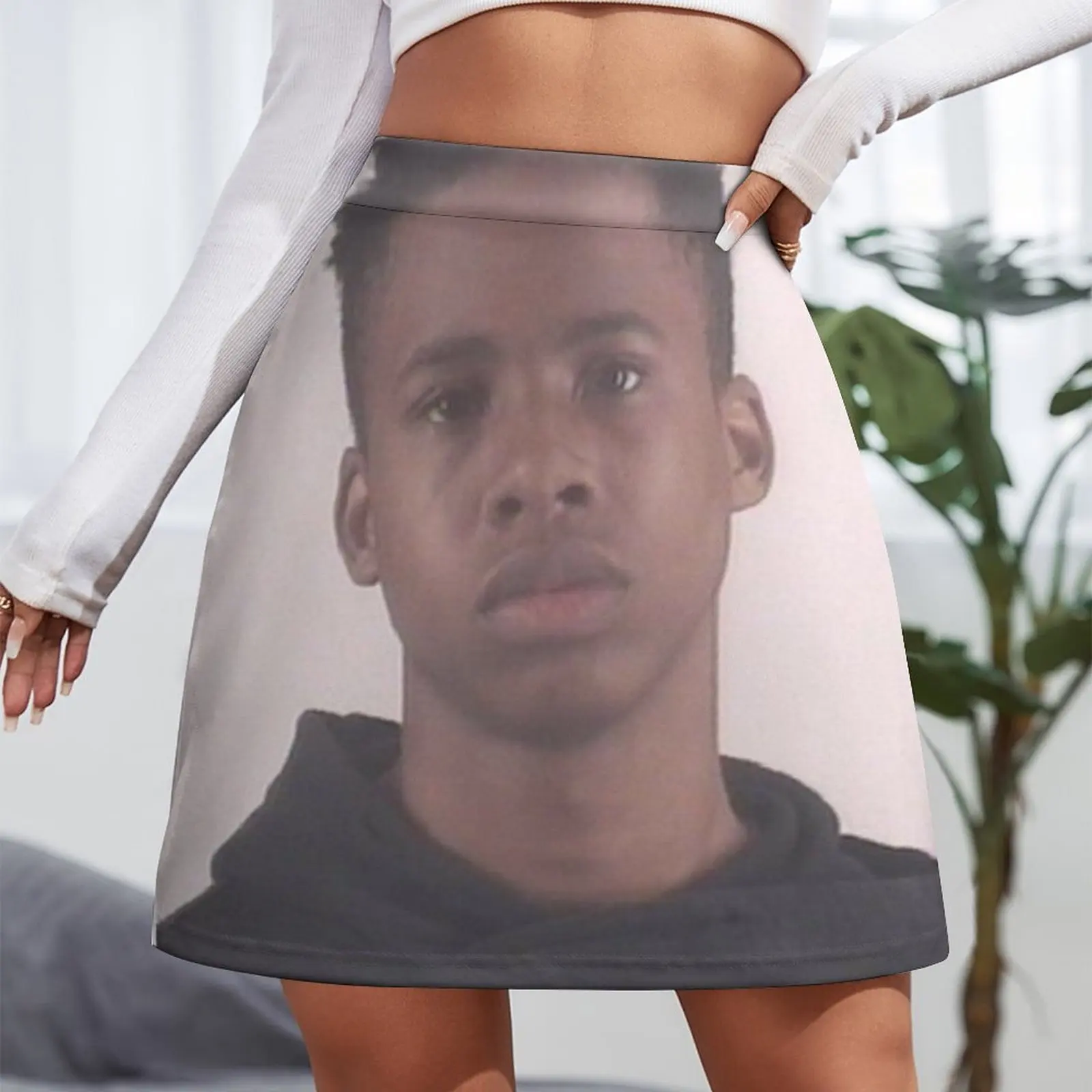 Женская юбка-мини 2023