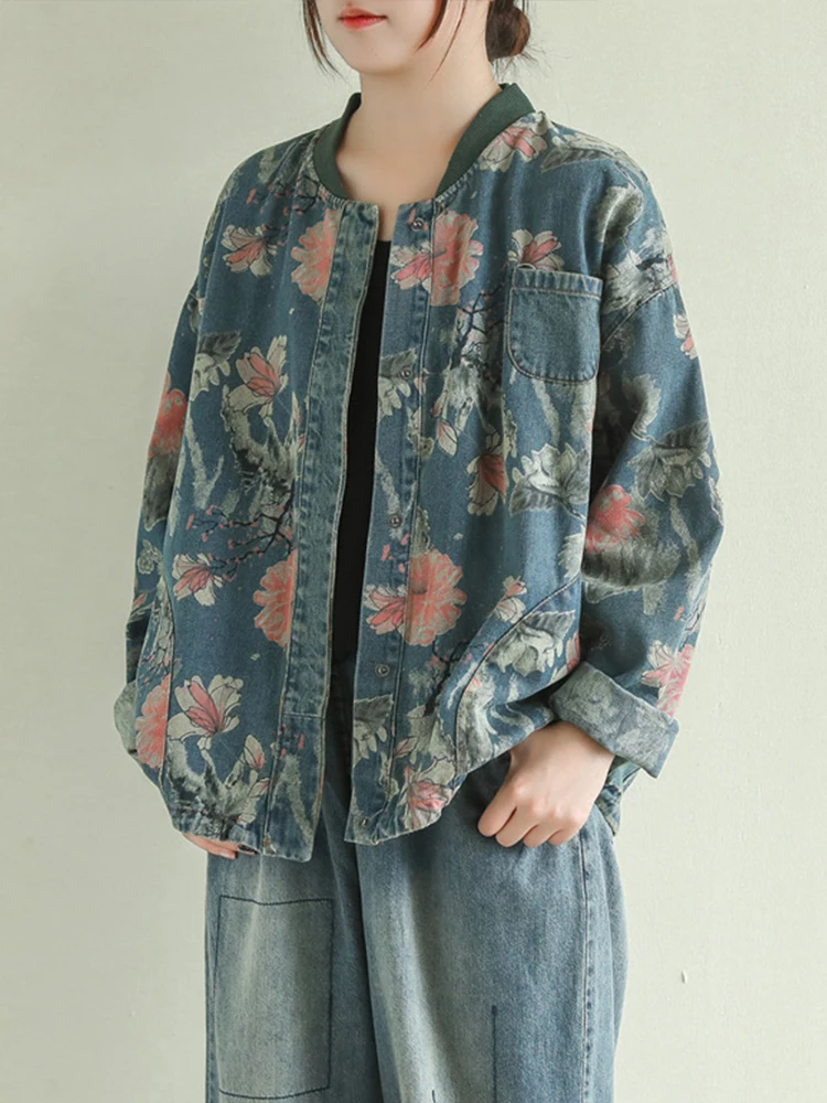 Женская джинсовая куртка с цветочным принтом свободного покроя |