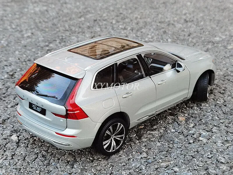 Модель автомобиля Volvo XC60 1/18 модель игрушки хобби детские подарки