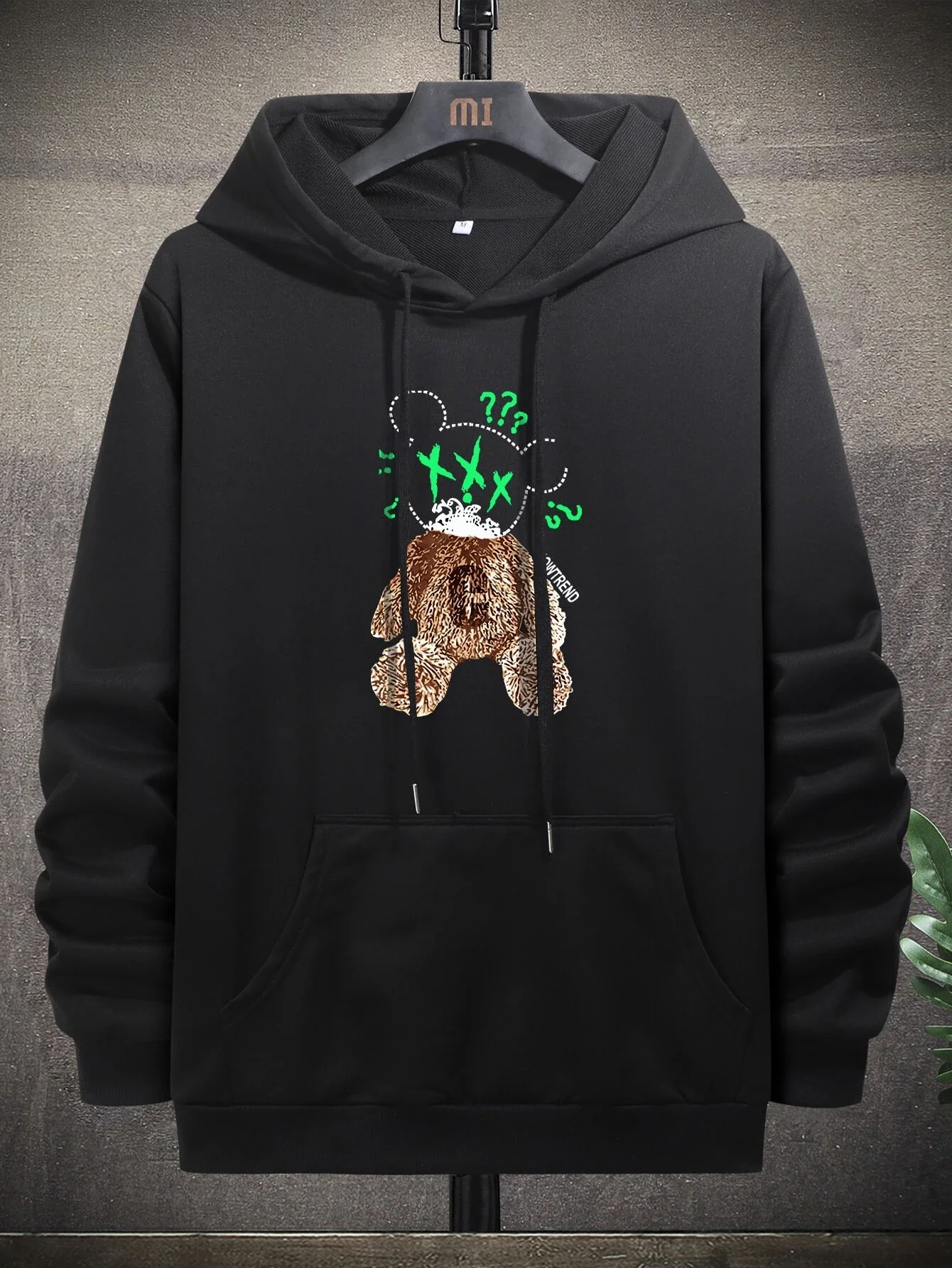 

Men Letter & Cartoon Graphic Kangaroo Pocket Drawstring Hoodie