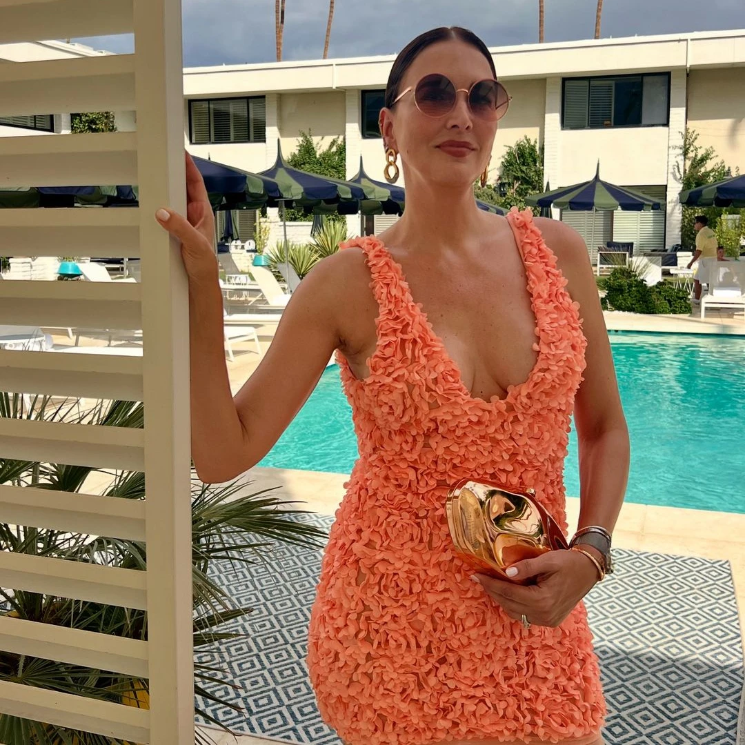 Suninheart летнее мини-платье с цветочной аппликацией сексуальное 2024 новые