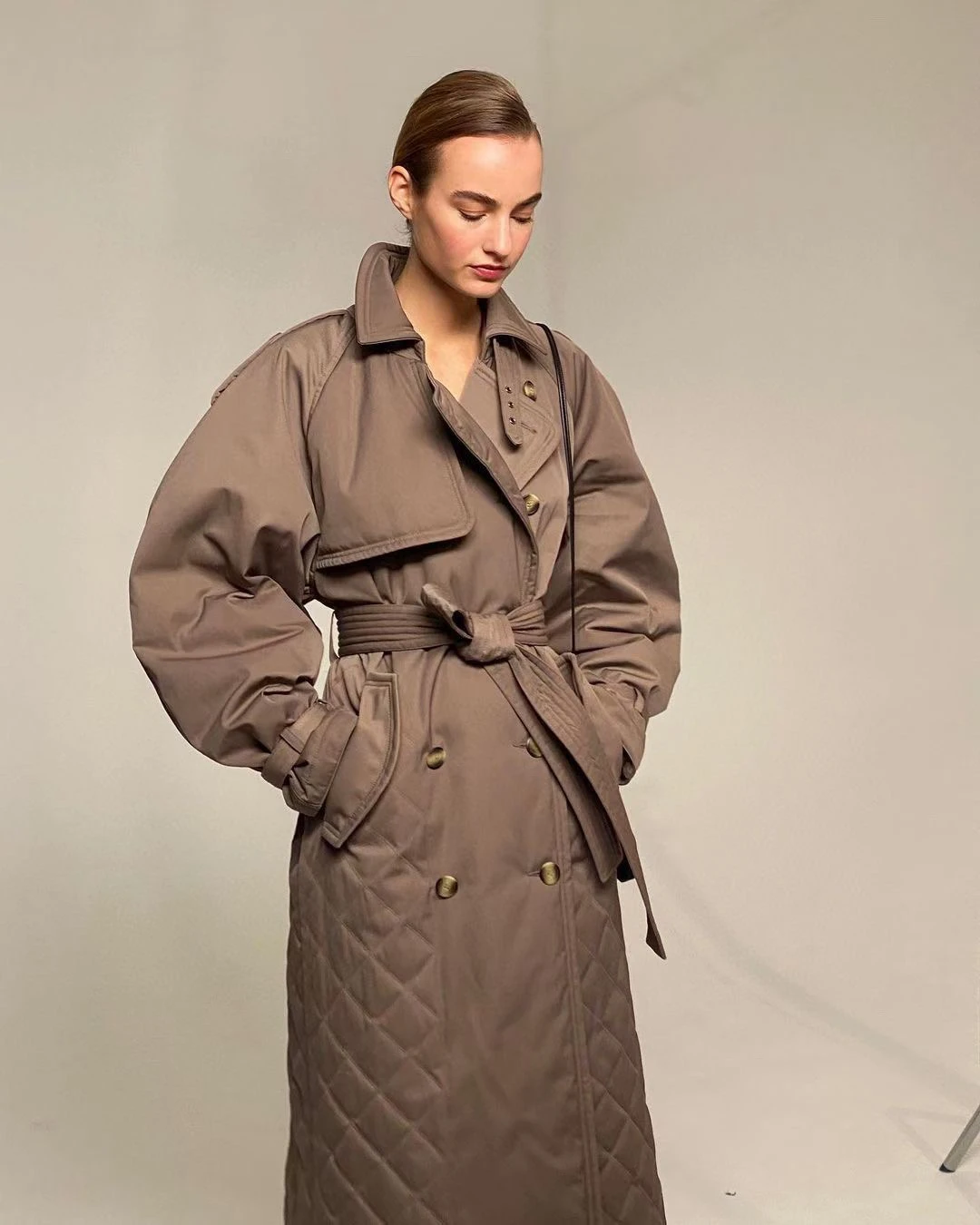 

2022 Spring New Double Breasted Diamond Lattice Embroidered Windbreaker Long Lace Up Trench Coat