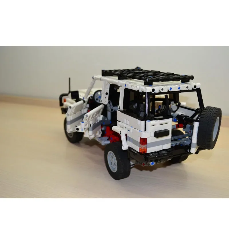 Фото MOC-47249 Электрический радиоуправляемый Land Cruiser 76, суперкар в сборе, строительный блок, модель 2113, детали строительного блока, детская игрушка в подарок №1