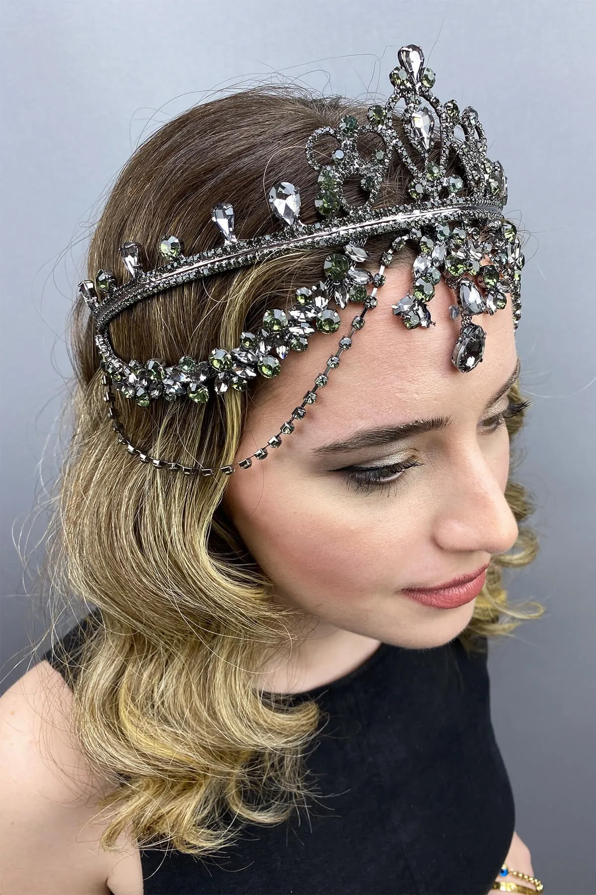 

Anthracite Gray Hürrem Bridal Henna Crown