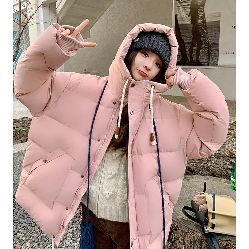 Универсальный розовый пуховик в консервативном стиле женский утягивающий с