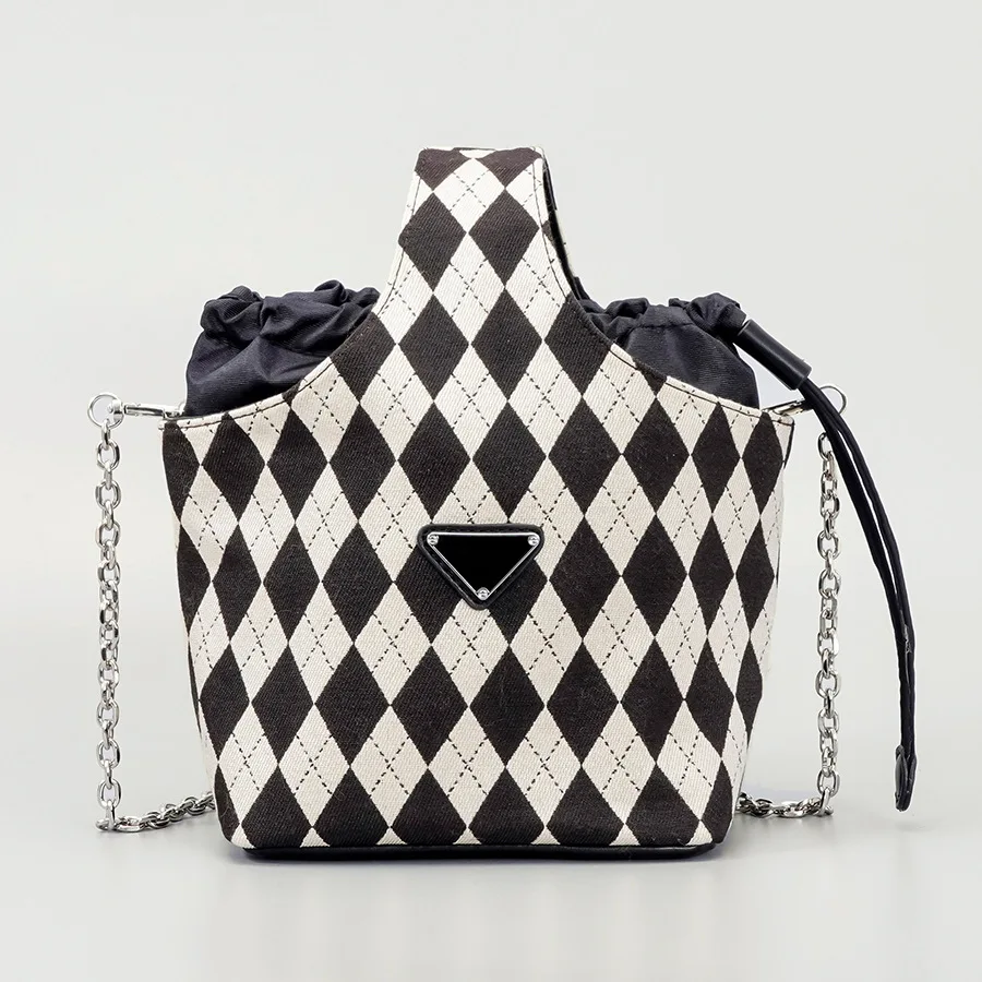 

Canvas Brand Designer Women Handbag Casual Lingge Chic Ladies Shoulder Bags Spring Fashion Plaid Female Crossbody Bag Chain Tote