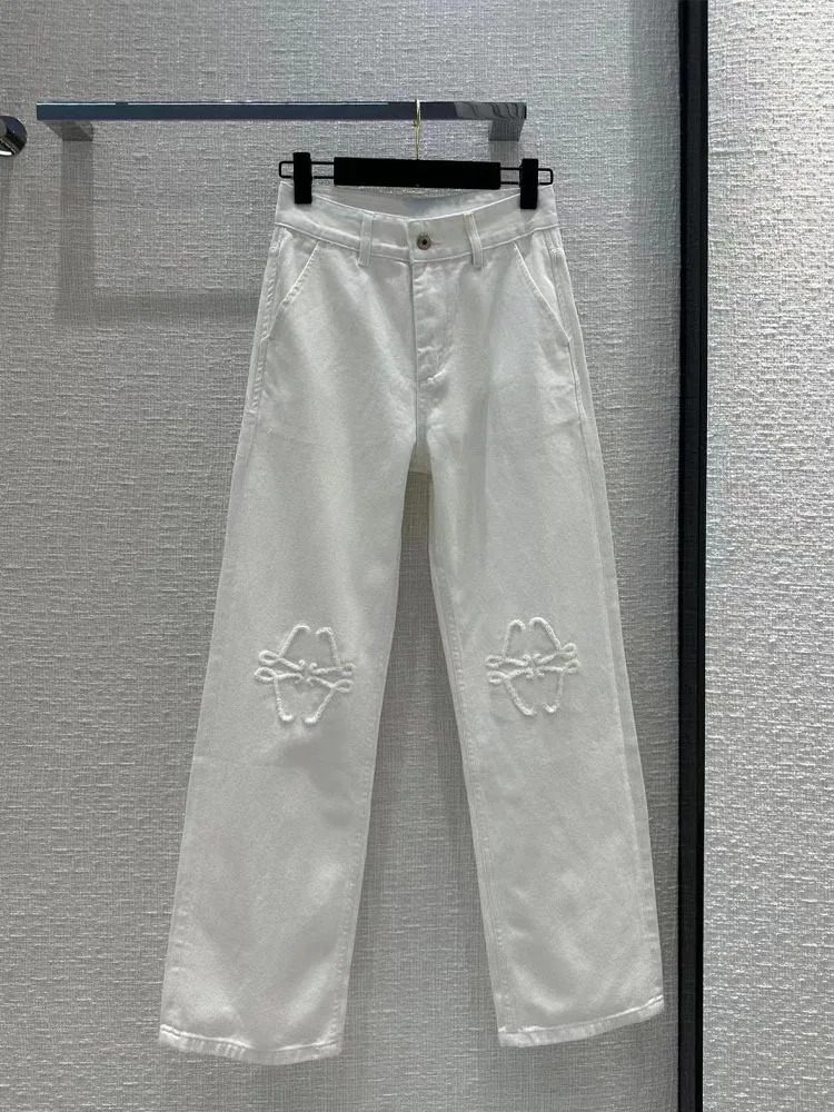 

2023 New Prefall Women Comfortable Casual Fashion Classic White High-Waisted Straight-Leg Jeans