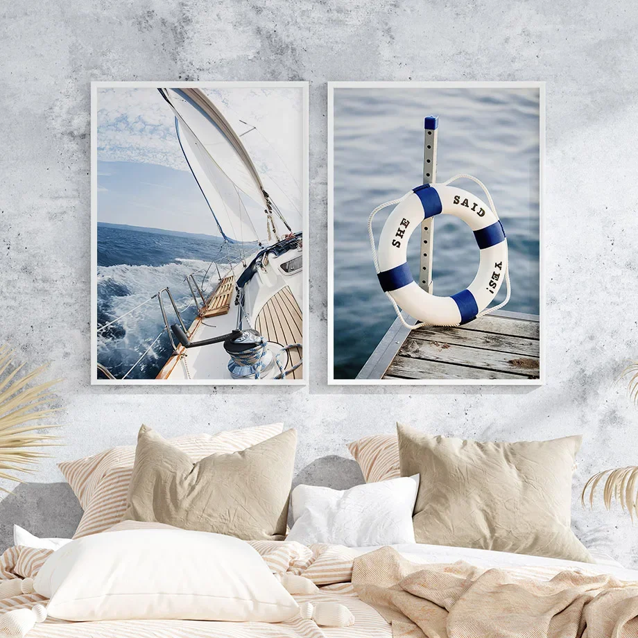 Настенная картина с изображением голубого семейства пляжа белой вазы парусником