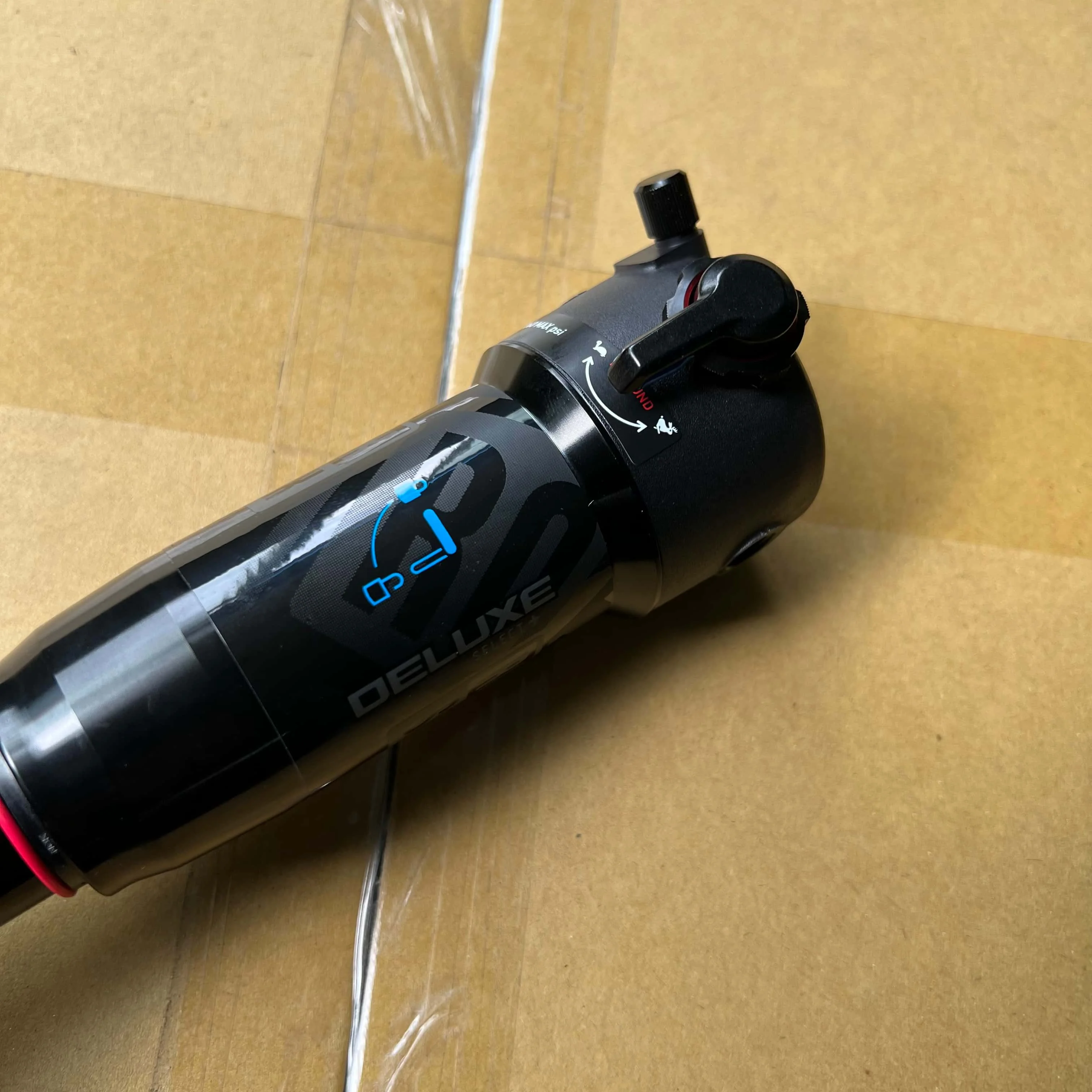 Фото Задний амортизатор ROCKSHOX Deluxe MTB Trail Bike Debon Air 185/205/225, шторка, пневматический софтхтейль, задние дегуты MTB №5