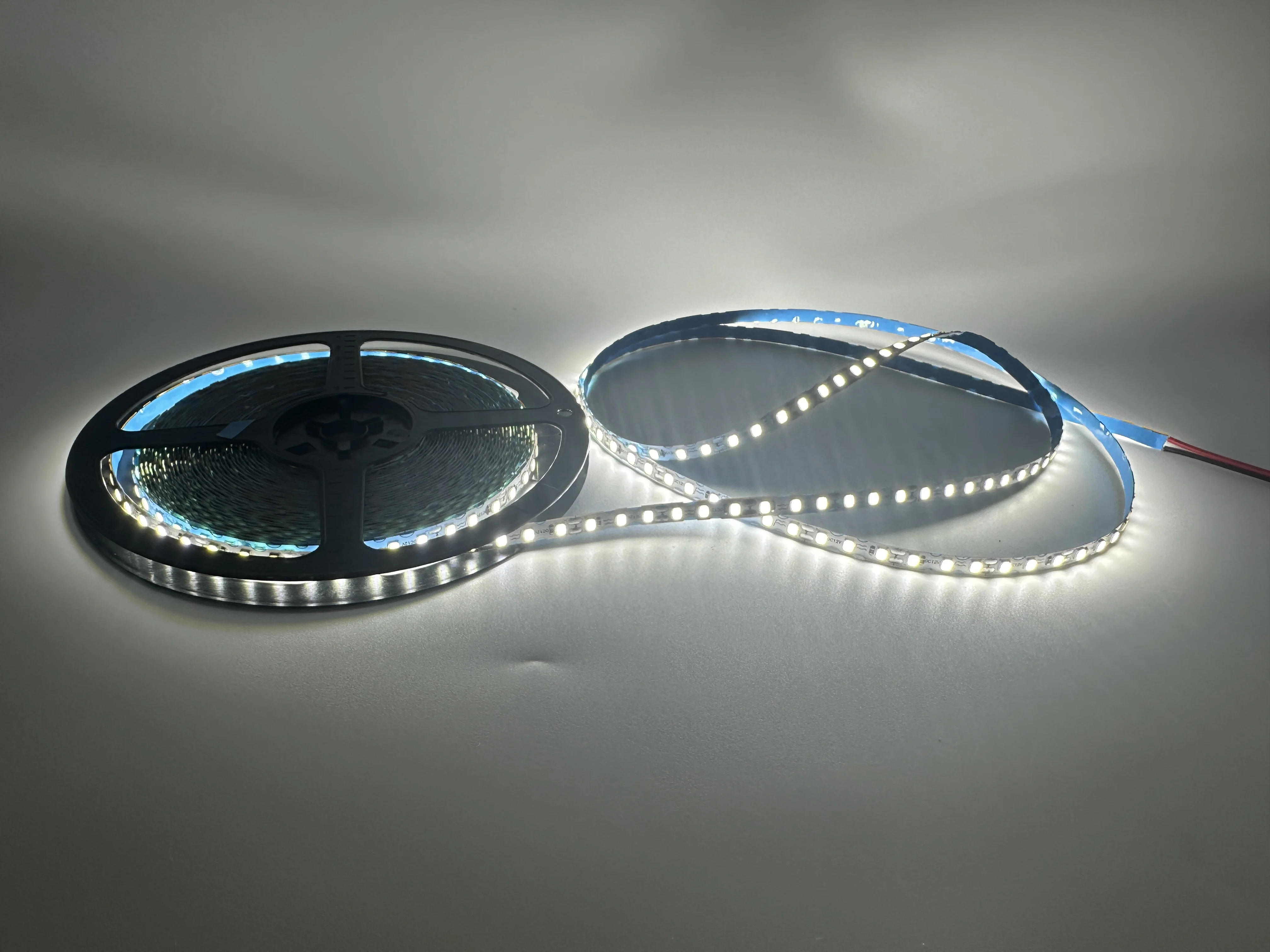 

FUNZENXIN Светодиодная лента S-образная 12 цветов