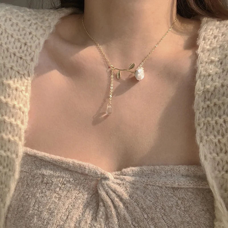 

French Rose Necklace Spring New Gentle Water Drop Pendant Clavicle Chain White Fresh Necklace