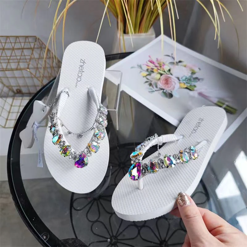 Women Comfortable Beach Shoes Non-slip Soft Bottom Casual Flip Flops Rhinestone Chain Decoration Summer Flat Slippers 2022