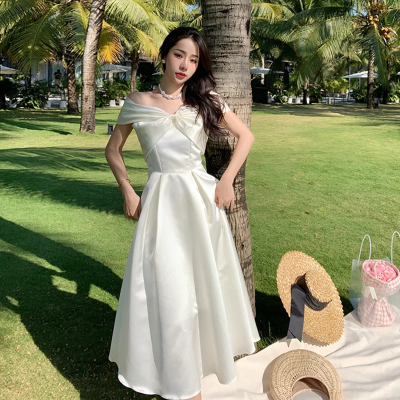 

2023 Women's New Temperament All-match One-shoulder White Tube Top Tube Top Waist Bow Dress Female High-end Small Dress