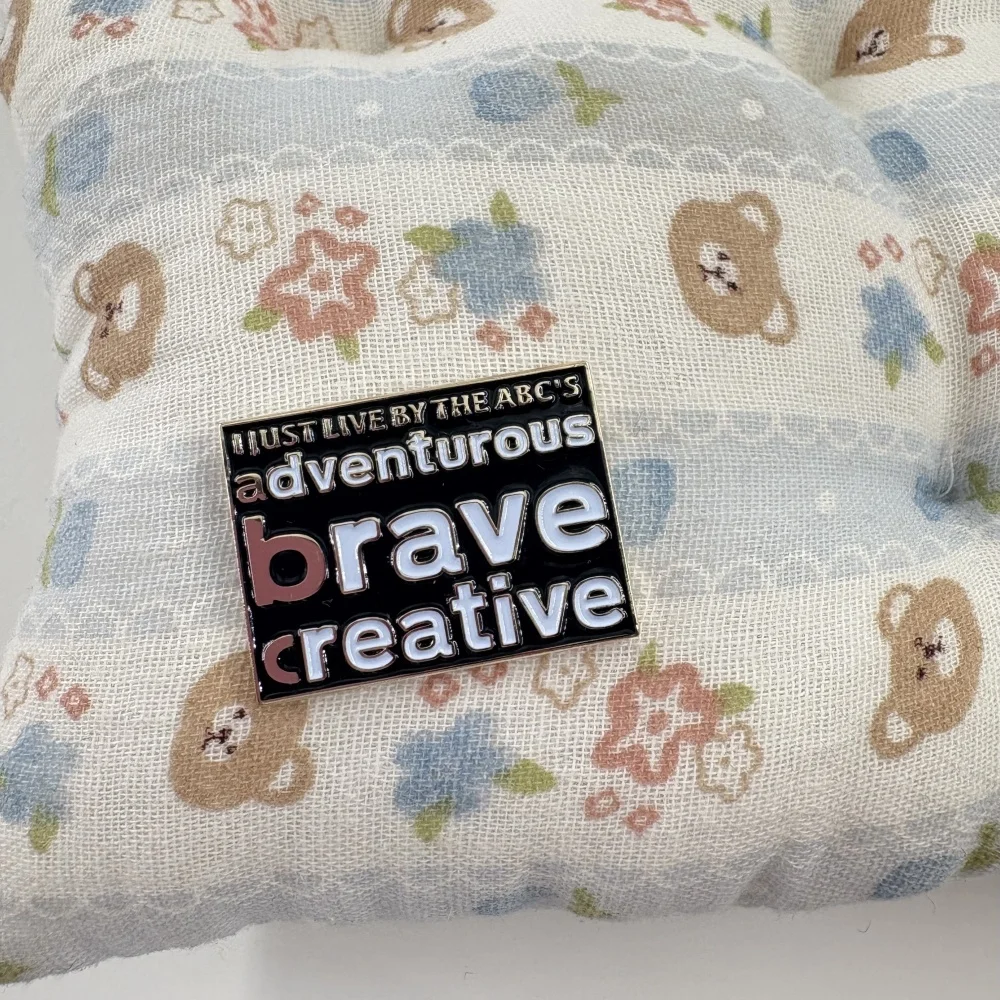 Металлическая брошь из фильма Секретная жизнь Уолтера Митти Линии Я просто жить