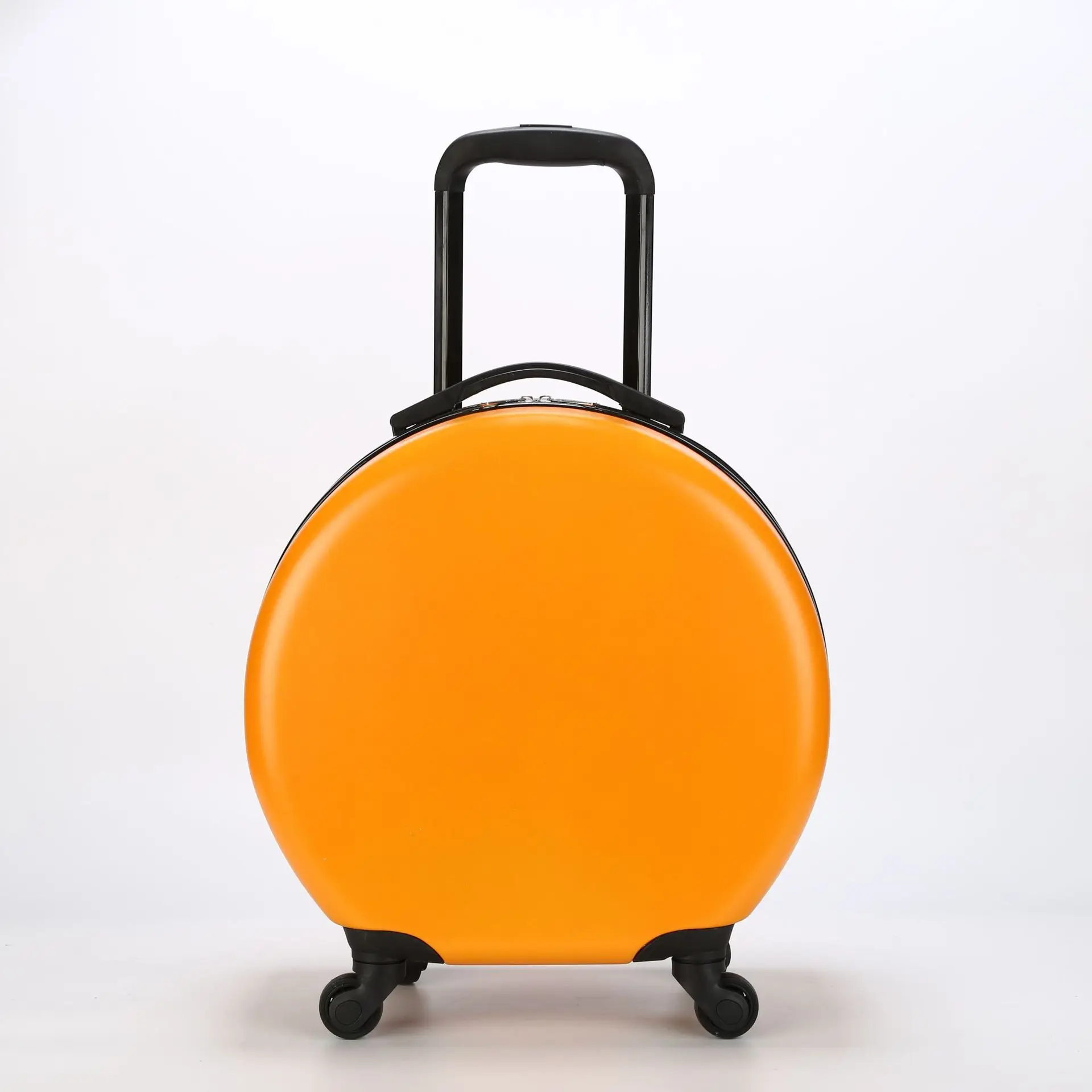

Quiet rotating travel luggage G520-367910
