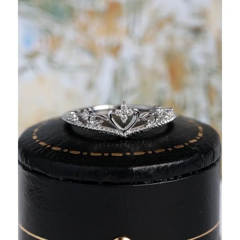 

Disney S925 Sterling Silver New European and American fashion foreign trade retro love crown diamond ring female jewelry