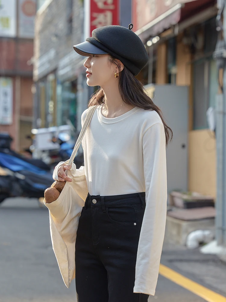 Белая хлопковая рубашка с круглым вырезом и длинными рукавами женская осенняя