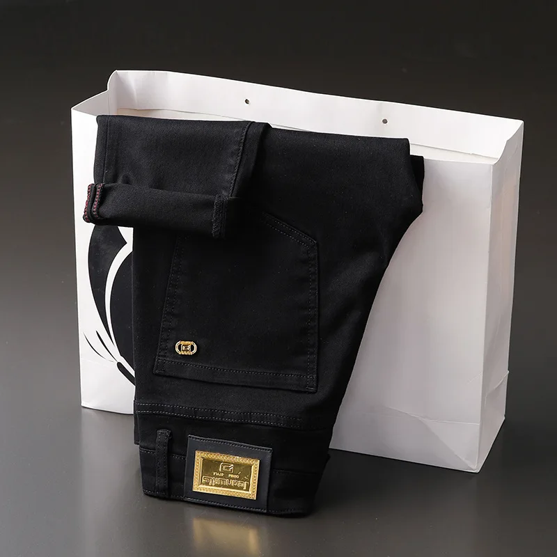 Рисунок 3 - Белые джинсы, Мужские повседневные