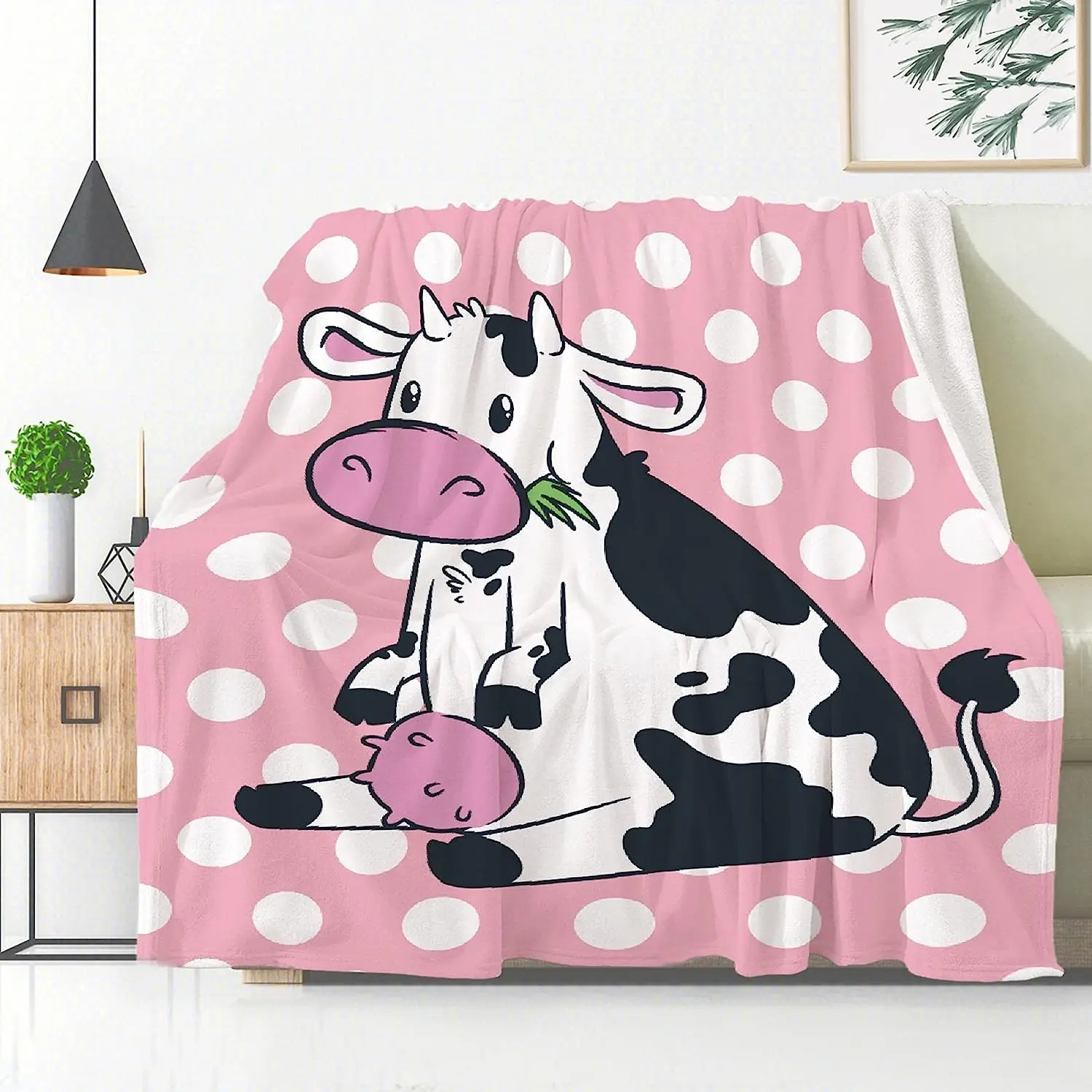 

Milk Cow Throw Blanket, Pink Blanket Plush for Baby Girls Boys Gifts, Ultral Soft Lightweight Cozy Flannel Fleece Suit