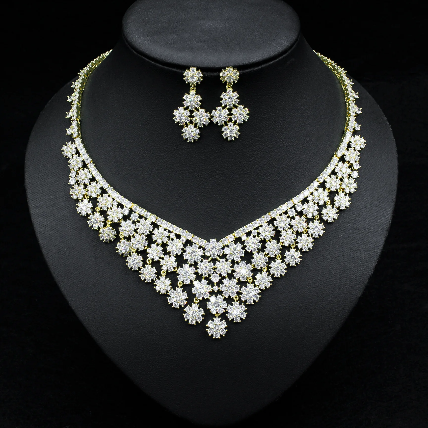 Funmode High-end Flower Earrings Necklace Two-piece Set European and American Hip-hop Zircon Suit Bridal Jewelry Wedding FS473
