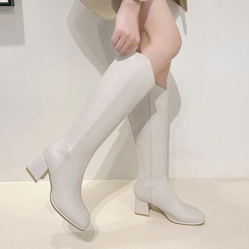 

Женские сапоги Челси на высоком каблуке, новинка зимы 2022, мотоциклетные высокие сапоги на толстой подошве, черные повседневные женские сапо...