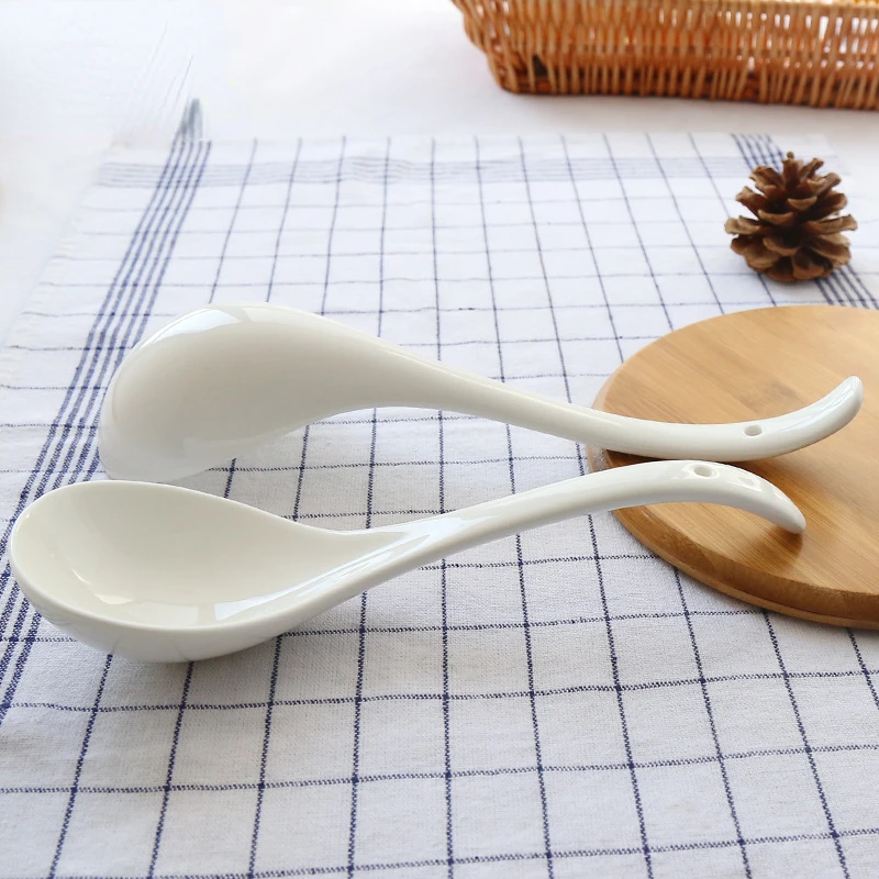

Creative Ceramic Bone China Korean Long Handle Spoon