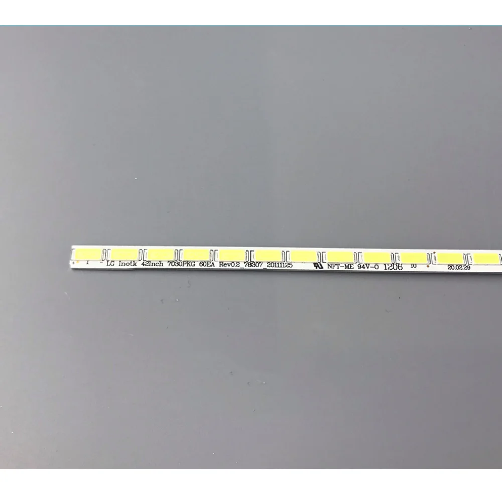 

LED backlight strip for LG 42LS570T T420HVN01.0 74.42T23.001 7030PKG 60EA 42LS5600 42LS560T 42LS570S 42LS575S 1piece=60LED 525mm