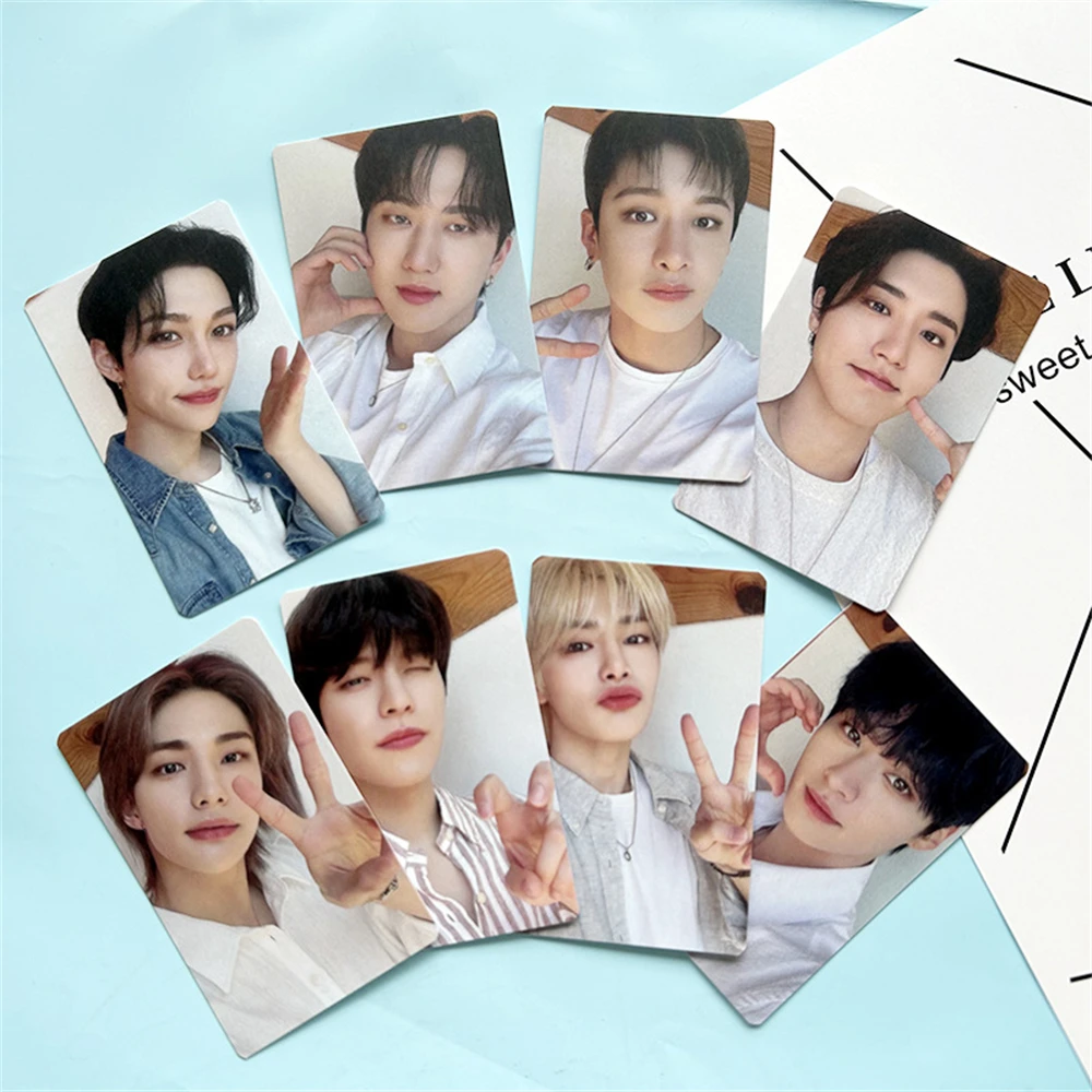 

8Pcs/Set Stray Kids MAXIDENT LOMO Card KPOP Photocards Bang Chan HyunJin Felix Double-sided Postcard For Fans Collection G19