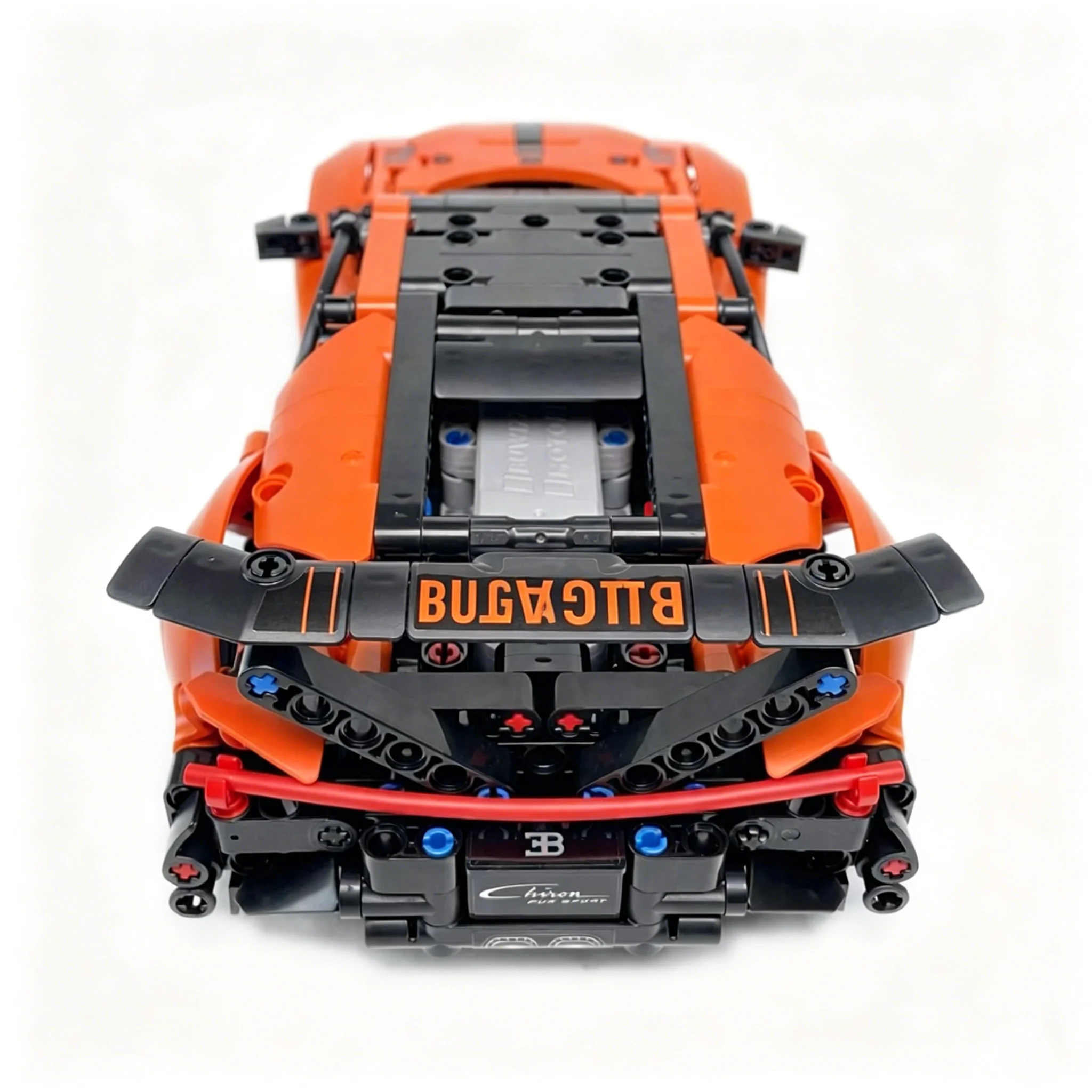 Фото 894 детали MOC Bugatti Chiron Pur Sport Hypercar: Техническая модель-конструктор, архитектурные игрушки, креативный подарок на Рождество №2