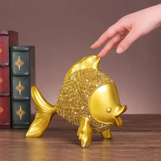 

Practical with Rhinestone Wide Application Reusable Creative Table Fish Statue for Hallway Figurine