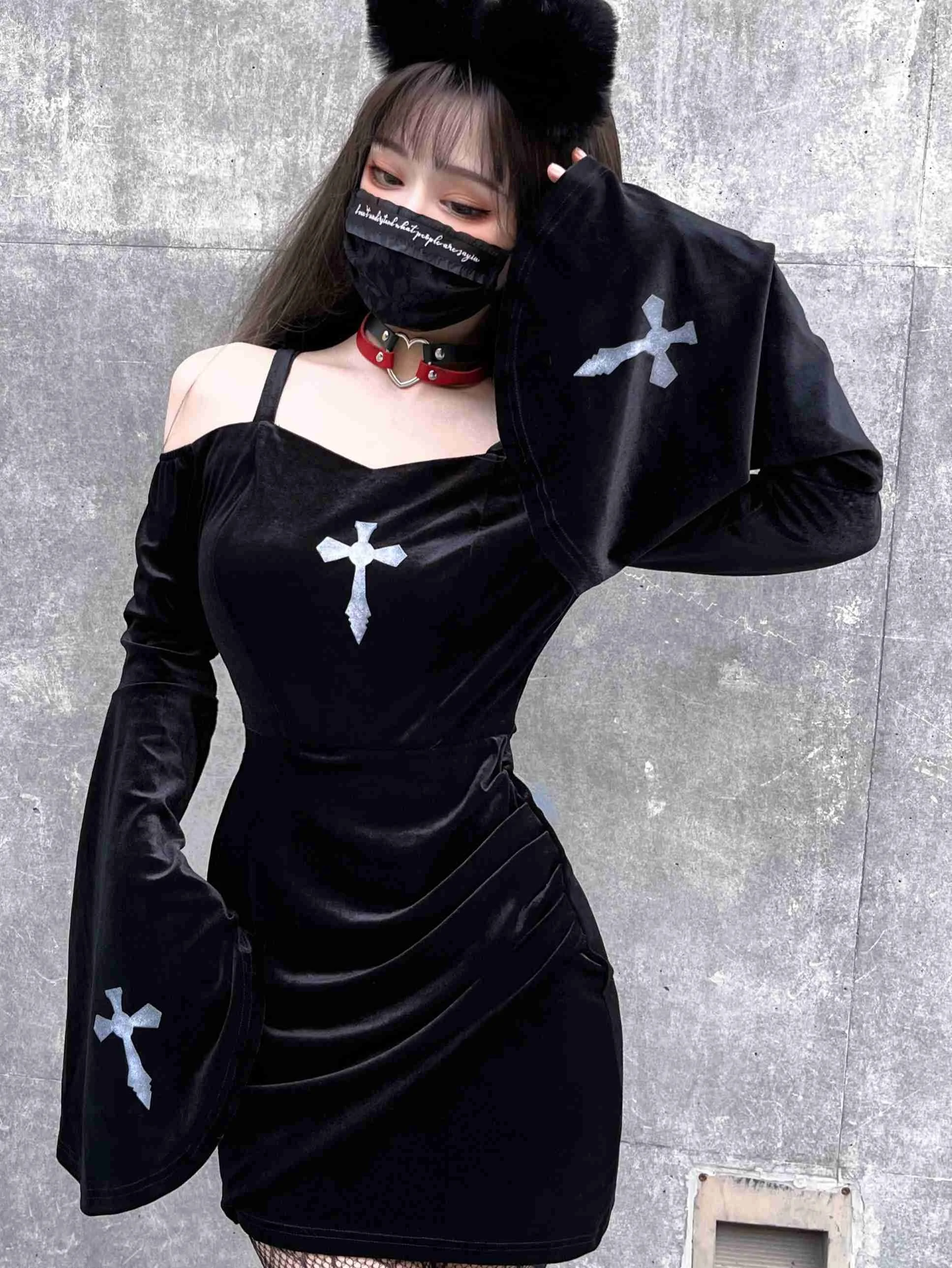 Miub Dark French Velvet Dress 2022 New Autumn Off Shoulder Flare Sleeve Hip Wrap Sexy Sling Dress Women Gothic Style Lady Dress