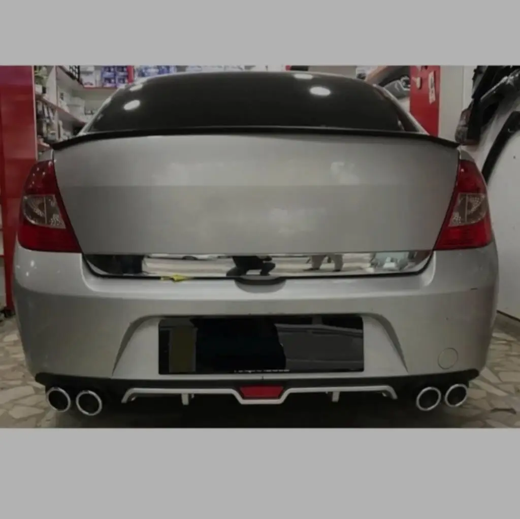 Автомобильный задний бампер шесть спойлеров диффузор Renault Clio Symbol универсальный