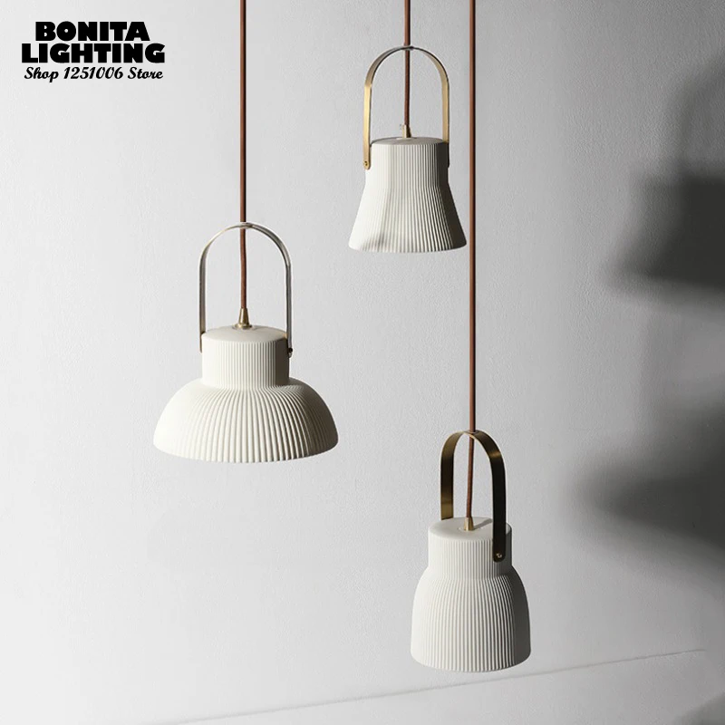 Скандинавская атмосферная осветительная арматура белая керамическая полосатая