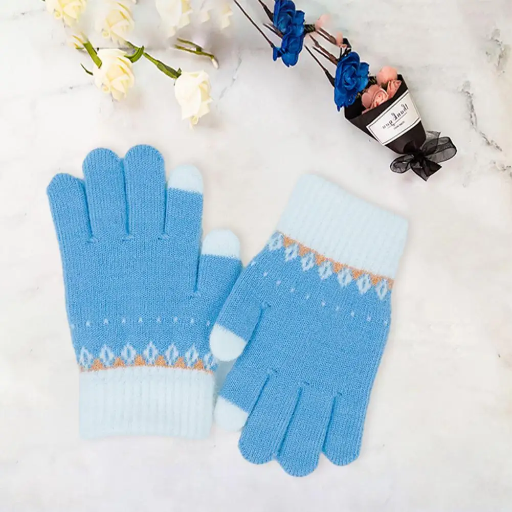 

Можно подарить детям. Повседневная жизнь зимой, дома и на улице