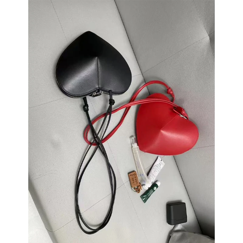 Женская сумка на одно плечо из коровьей кожи