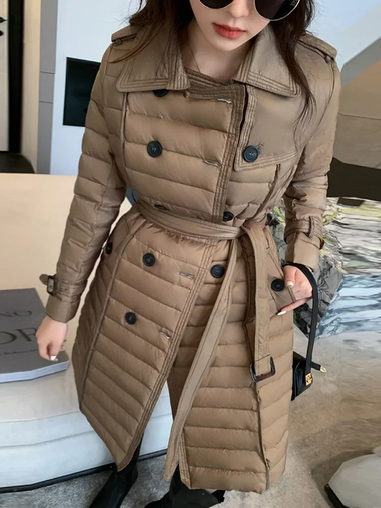 Женский двубортный пуховик средней длины повседневный приталенный со шнуровкой