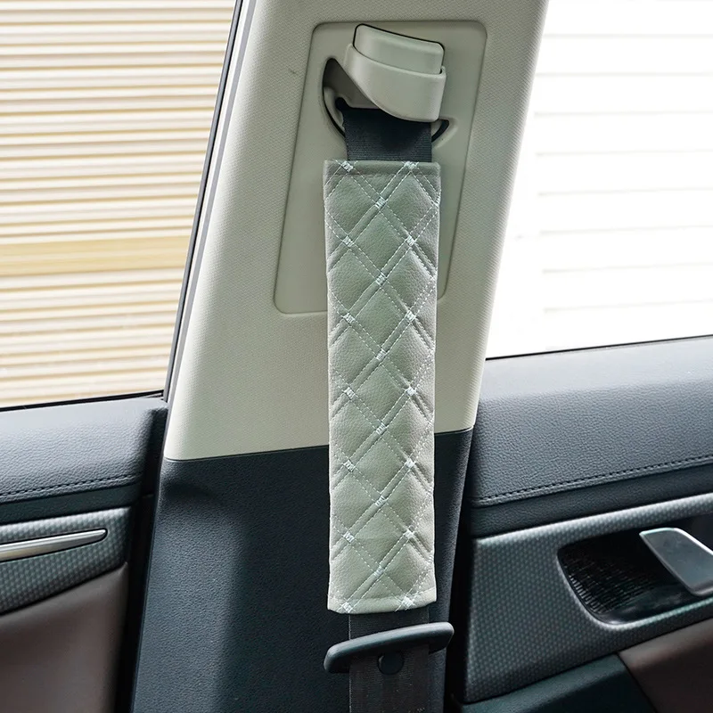 

1 шт., ремень безопасности автомобиля, наплечная накладка, регулируемый кожаный стеганый чехол с вышитым узором, всесезонный универсальный защитный чехол