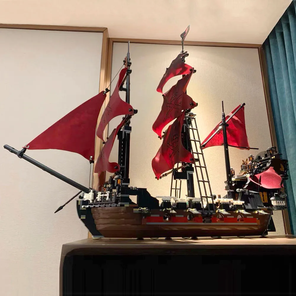 Ideas Pirates Black Pearl Queen Anne's Revenge Ship Model Moc Sea Cow Boat Modular Building Blocks Bricks of Educational Toys