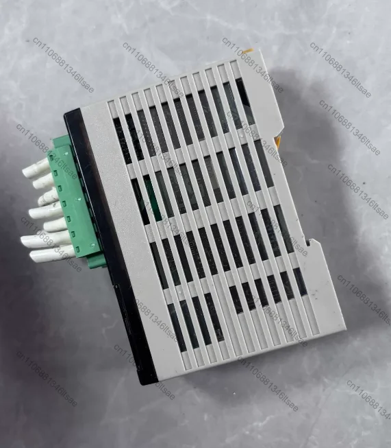 Фото Аксессуары: 1 шт. модуль ЦПУ PLC CPM2C-10CDR-D №3