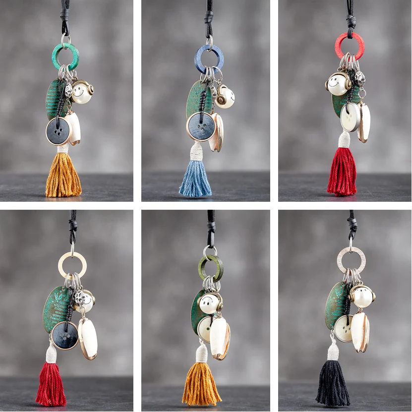 

Vintage Colored Tassel Wood Necklace Smile Face Button Jewelry For Women Neck Ethnic Pendant Trendy Suspension Female Decoration