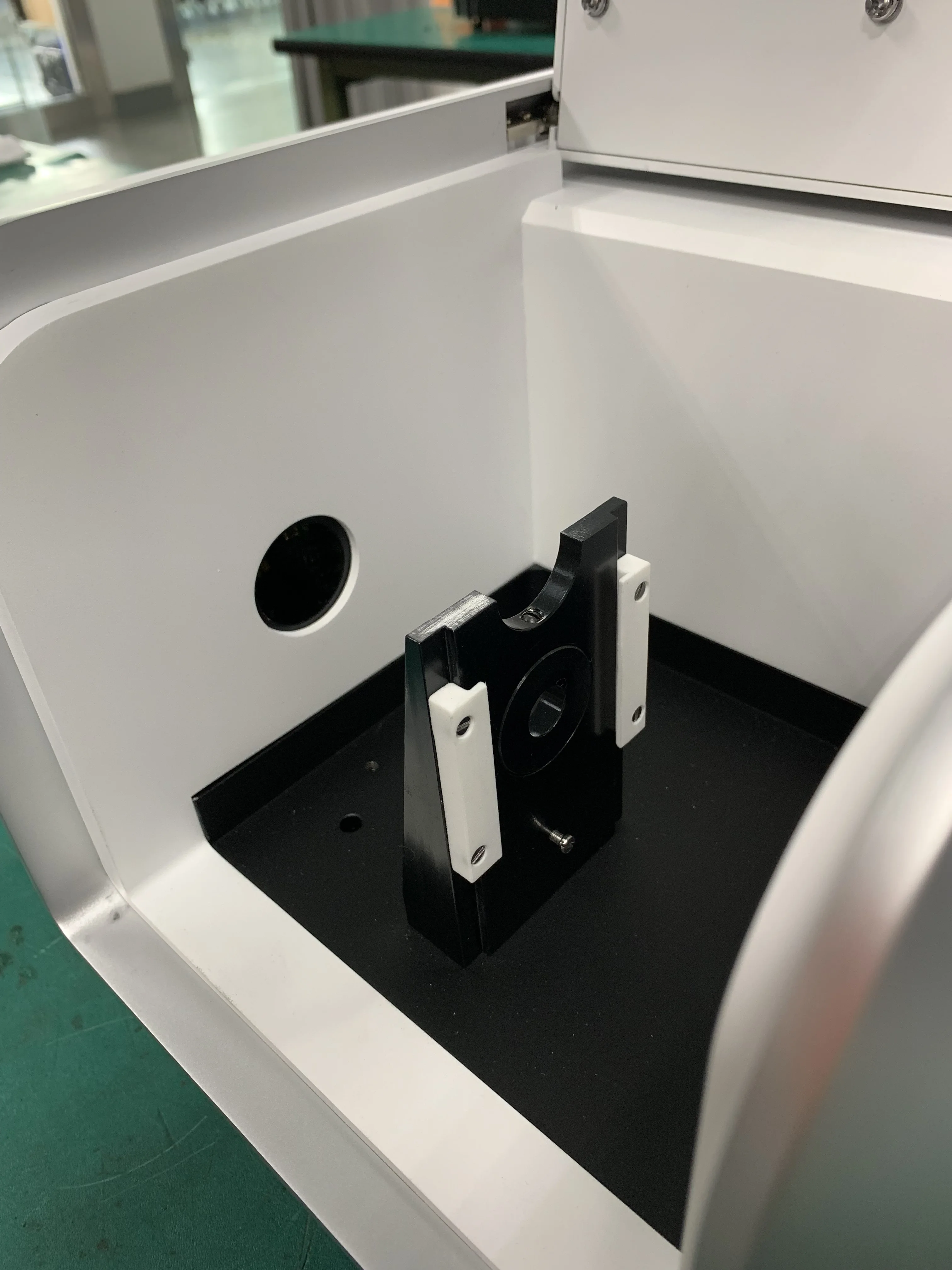 Рисунок 5 - Фотоспектрометр 530A Fourier