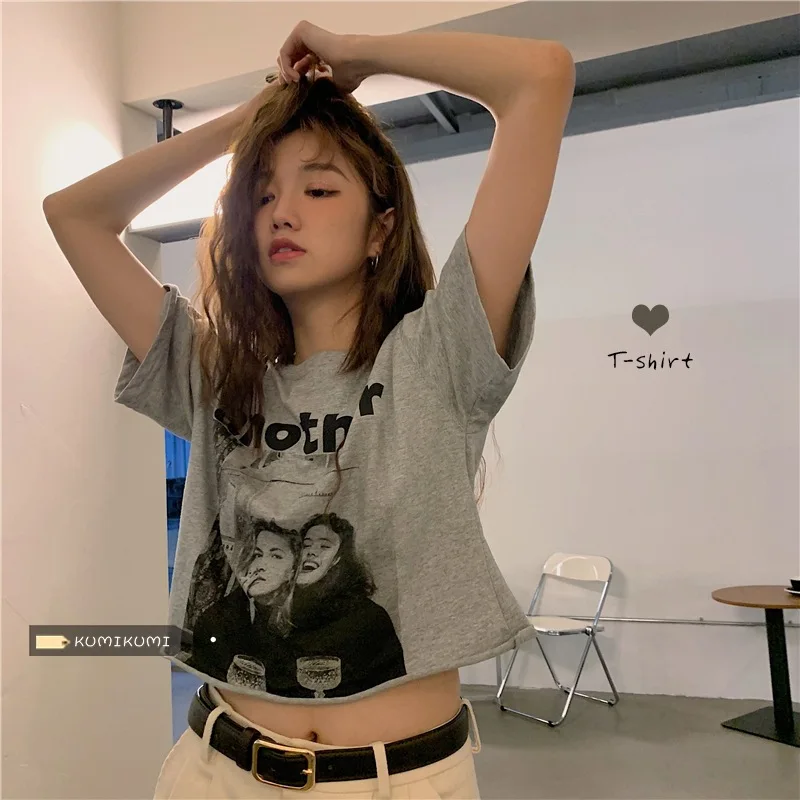 

Женская хлопковая серая футболка с коротким рукавом, Новинка лета 2022, свободная короткая рубашка с пупком, популярный топ для девушек, модны...