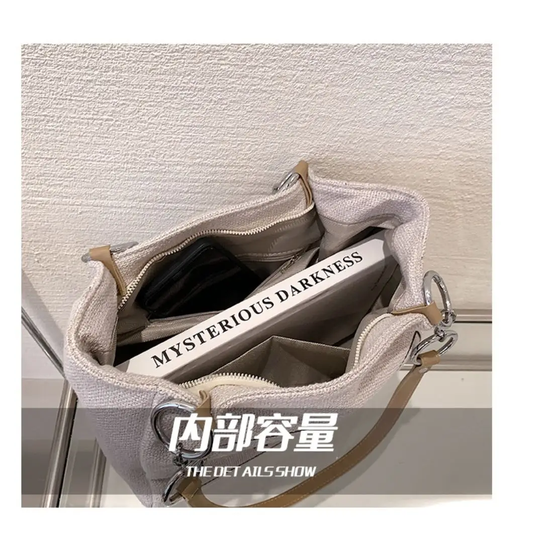 New Women's Bag Versatile and Niche Design Handbag College Student Shoulder Bag Fashion White Collar Work Bag