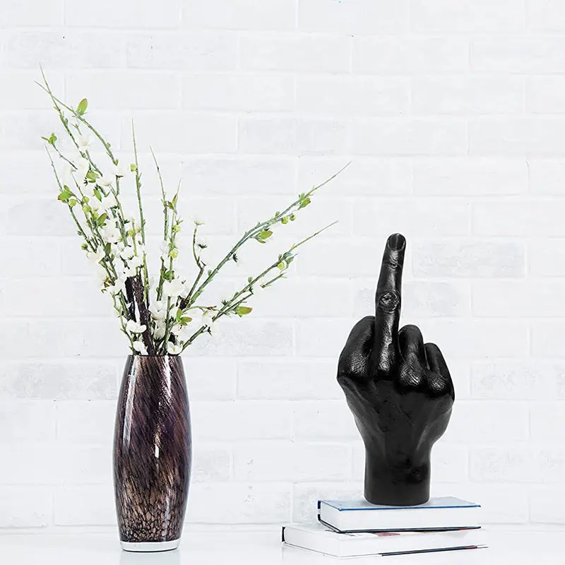 

Middle Finger Statue Personalized Ornament Home Desk Decoration Accessories Resin Craft Desktop Figurines Living Room Decor Home