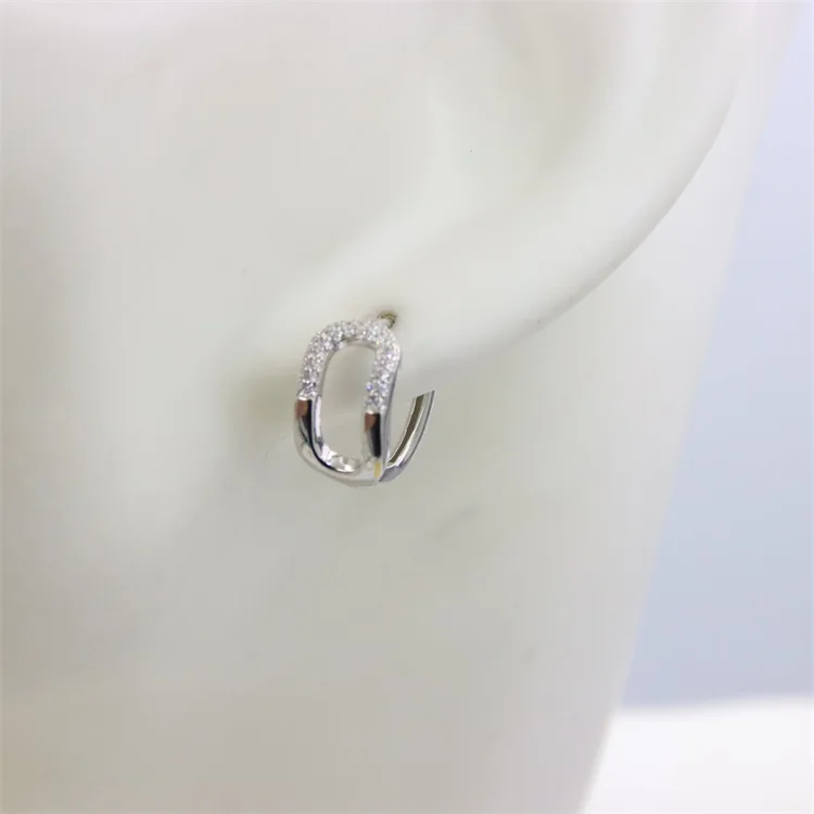 

ZFSILVER Trendy 925 Silver Hollow Diamond-set Oval Skull Earrings Ear Hoop For Women Female Charm Jewelry Statement Gifts Party