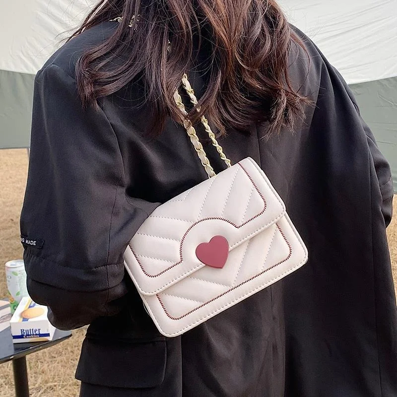 

Стеганая женская сумка с милым сердцем и цепочкой, Милая женская сумка на плечо, 2022, роскошная дизайнерская сумка через плечо, кошелек