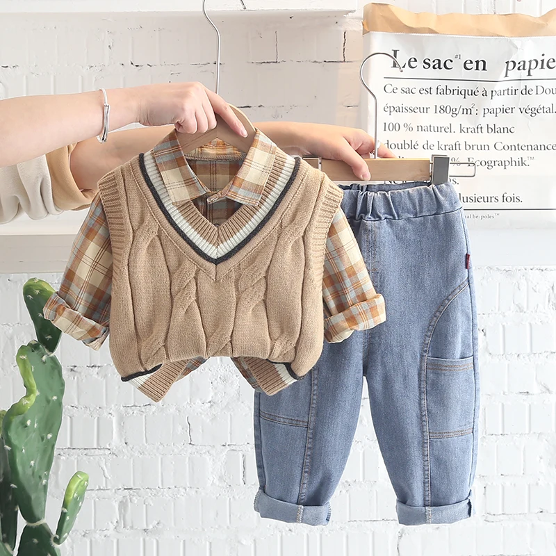

2022 Spring Children Outfits Baby Boys Clothing Sets Toddler Infant Knitted Vest Plaid Shirt Pants 3 Pieces Suit Kids Clothes