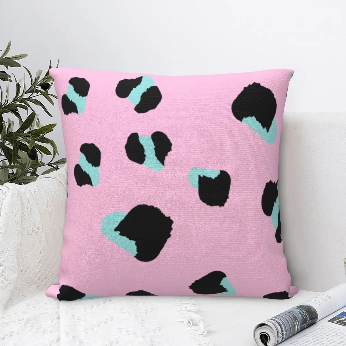 

Pink Leopard Print Case Pillow Cover Anime With Zipper Personalized House Home Decoration Creative Arts Abstraction Harajuku